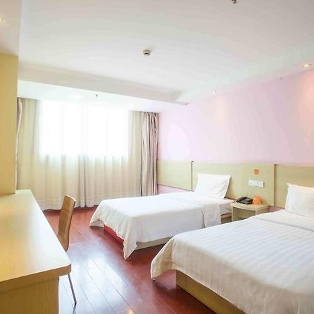 7 Days Inn Chengdu Sichuan University South Railway Station Rom bilde