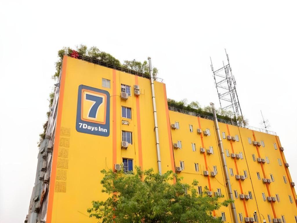 7 Days Inn Chengdu Sichuan University South Railway Station Eksteriør bilde